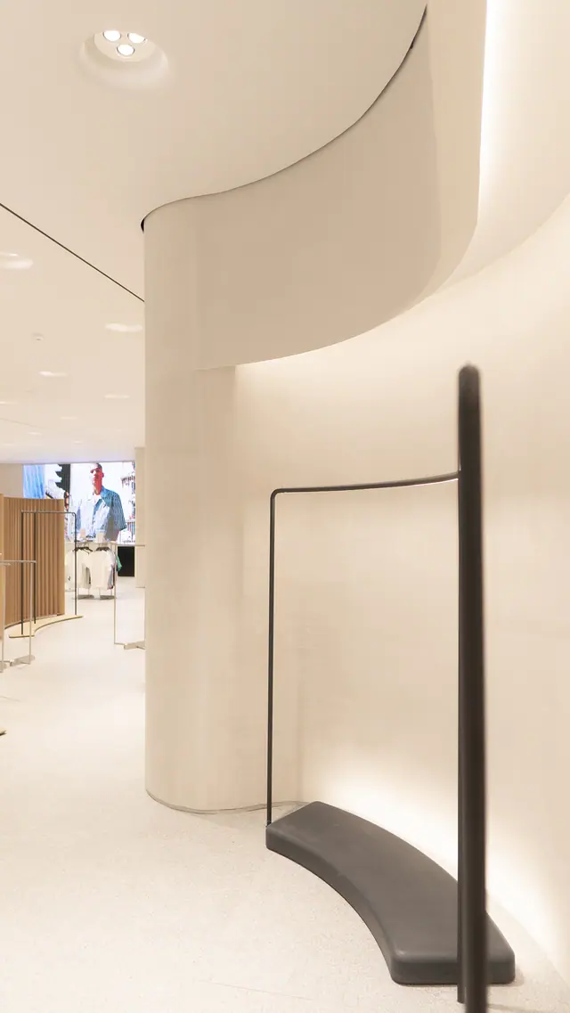 Rounded wall corner