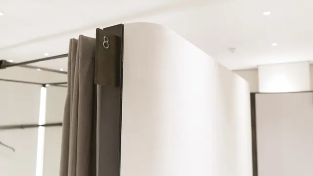 Curved corner and door detail