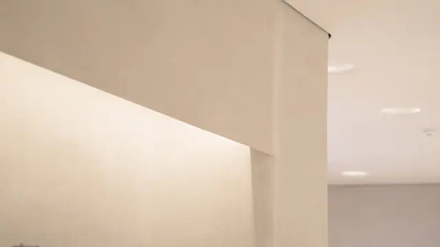 Soft curved transition in a wall