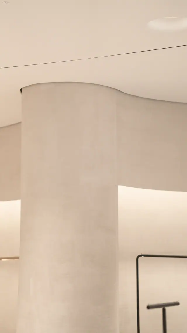 Close-up of round column cladding